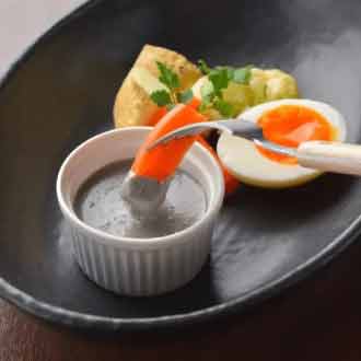 魚匠鈴栄の美味しい人気ちりめんじゃこレシピ：たっぷり温野菜としらすバーニャカウダディップソース-中乾干ししらすちりめん